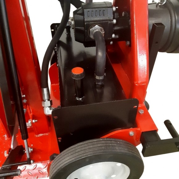 OL-1145-Oel-einfuellen-773x1030